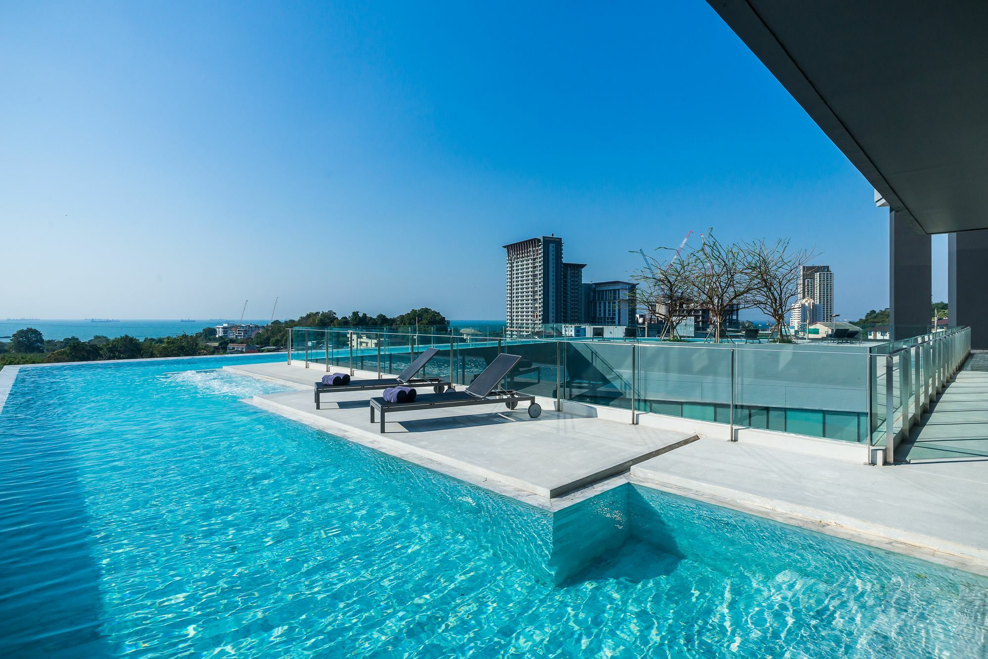 Arize Hotel Sri Racha Si Racha Exteriér fotografie